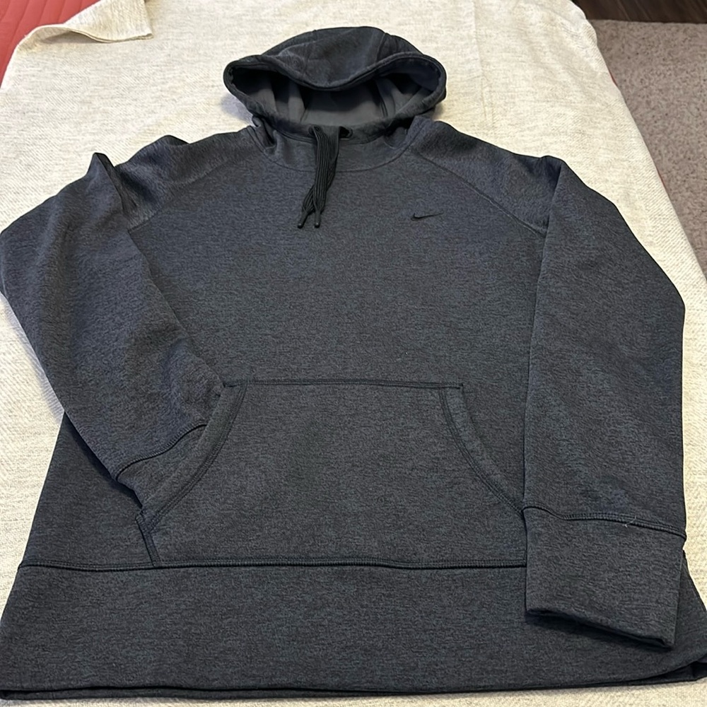 Women's Nike Therma Fit Hoodie - size Large - heathered dark grey/black